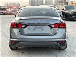 نيسان ألتيما